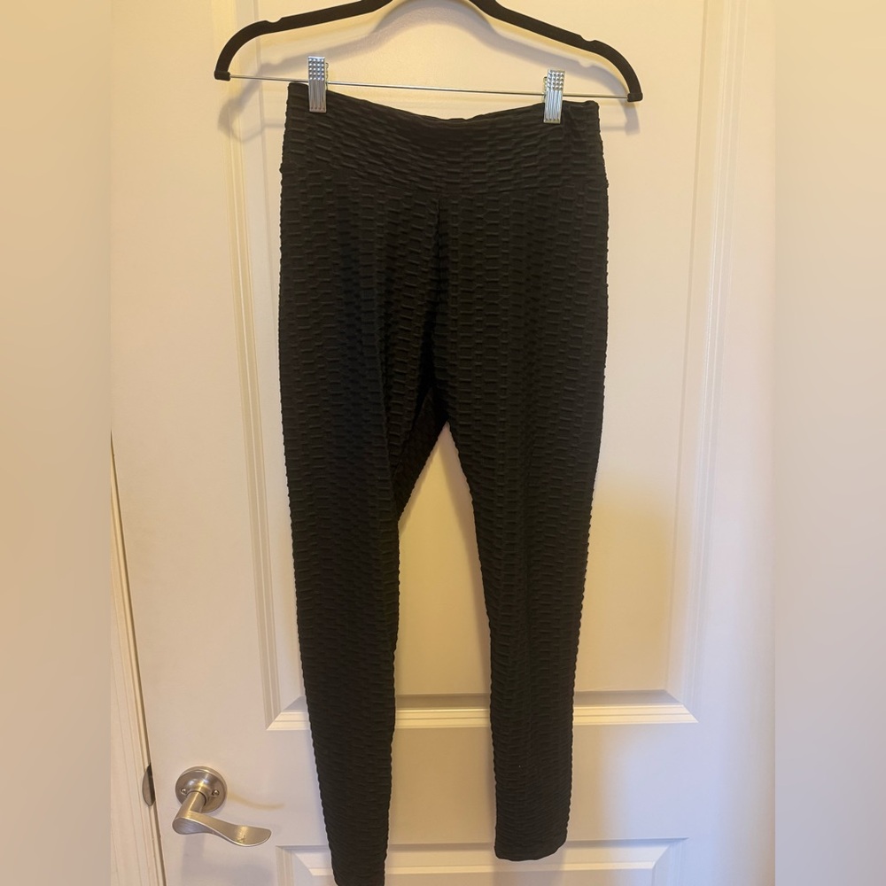 Scrunch Textured Black Leggings